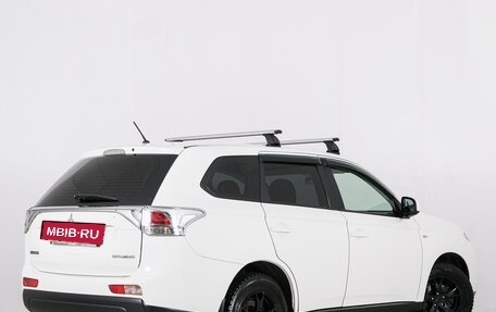 Mitsubishi Outlander III рестайлинг 3, 2013 год, 1 349 000 рублей, 7 фотография