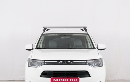 Mitsubishi Outlander III рестайлинг 3, 2013 год, 1 349 000 рублей, 2 фотография