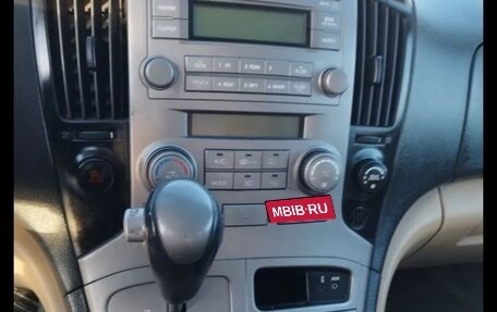 Hyundai Grand Starex Grand Starex I рестайлинг 2, 2008 год, 1 499 000 рублей, 11 фотография