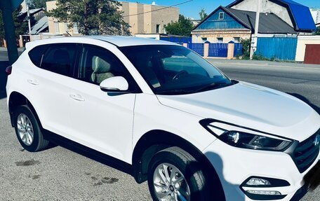 Hyundai Tucson III, 2016 год, 1 850 000 рублей, 2 фотография
