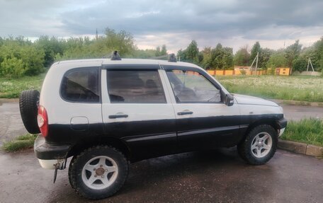 Chevrolet Niva I рестайлинг, 2003 год, 350 000 рублей, 2 фотография