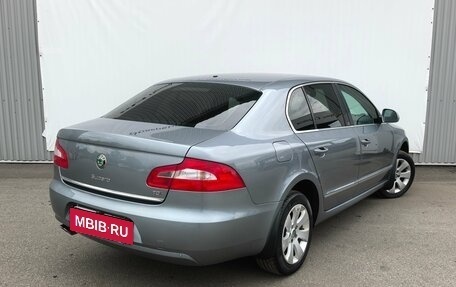 Skoda Superb III рестайлинг, 2012 год, 1 150 000 рублей, 2 фотография
