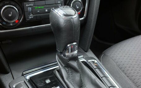 Skoda Superb III рестайлинг, 2012 год, 1 150 000 рублей, 15 фотография