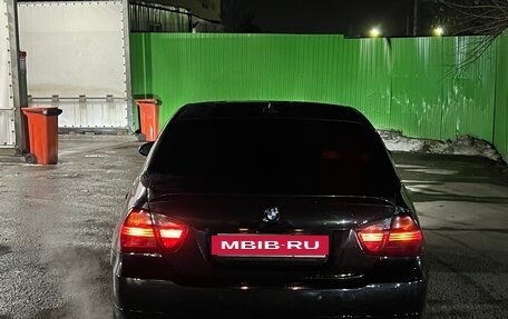 BMW 3 серия, 2005 год, 700 000 рублей, 4 фотография