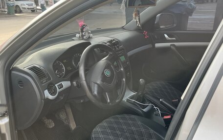 Skoda Octavia, 2010 год, 630 000 рублей, 11 фотография