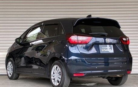 Honda Fit, 2022 год, 1 080 000 рублей, 6 фотография