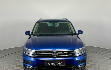 Volkswagen Tiguan II, 2018 год, 2 590 000 рублей, 2 фотография