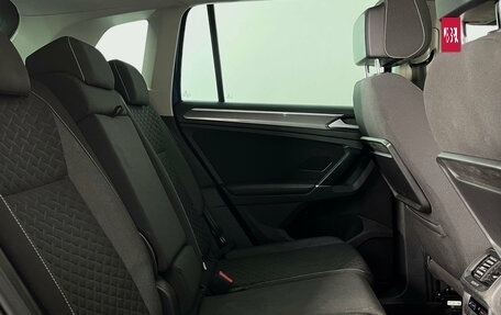 Volkswagen Tiguan II, 2018 год, 2 590 000 рублей, 11 фотография