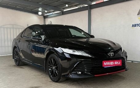 Toyota Camry, 2021 год, 3 249 000 рублей, 1 фотография