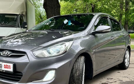 Hyundai Solaris II рестайлинг, 2011 год, 980 000 рублей, 2 фотография