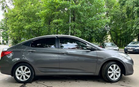 Hyundai Solaris II рестайлинг, 2011 год, 980 000 рублей, 4 фотография