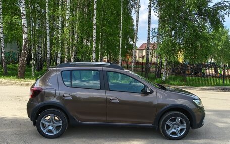 Renault Sandero II рестайлинг, 2018 год, 1 200 000 рублей, 4 фотография