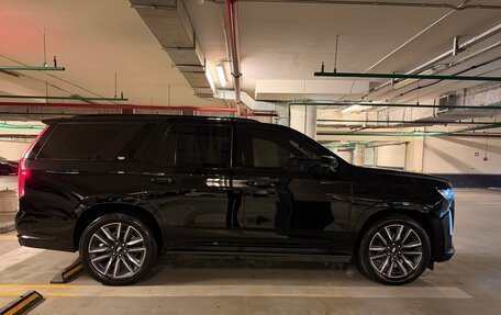 Cadillac Escalade V, 2022 год, 13 700 000 рублей, 8 фотография