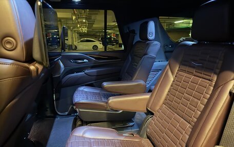 Cadillac Escalade V, 2022 год, 13 700 000 рублей, 11 фотография
