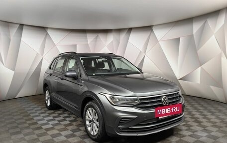 Volkswagen Tiguan II, 2021 год, 2 393 000 рублей, 3 фотография