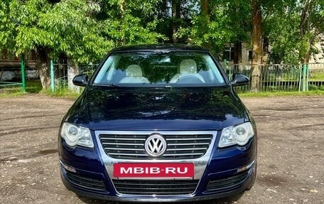 Volkswagen Passat B6, 2005 год, 668 000 рублей, 4 фотография
