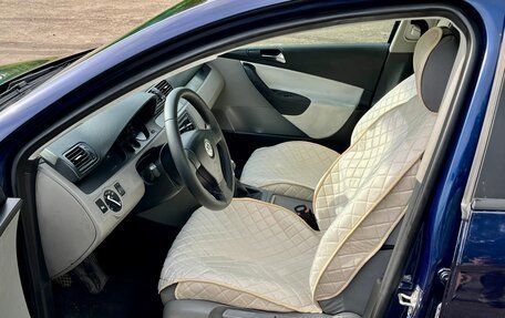 Volkswagen Passat B6, 2005 год, 668 000 рублей, 22 фотография