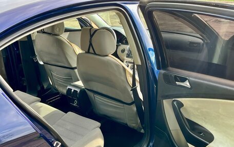 Volkswagen Passat B6, 2005 год, 668 000 рублей, 27 фотография