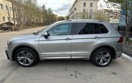 Volkswagen Tiguan II, 2019 год, 3 420 000 рублей, 2 фотография