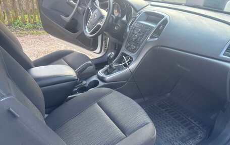 Opel Astra J, 2014 год, 850 000 рублей, 4 фотография