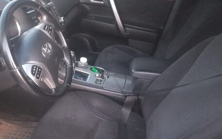 Toyota Highlander III, 2012 год, 1 820 000 рублей, 2 фотография
