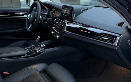 BMW 5 серия, 2017 год, 3 620 000 рублей, 14 фотография