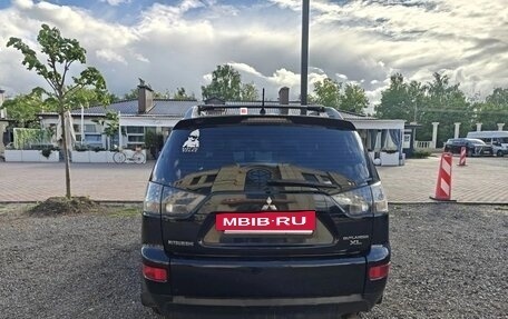 Mitsubishi Outlander III рестайлинг 3, 2008 год, 770 000 рублей, 2 фотография