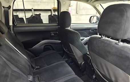 Mitsubishi Outlander III рестайлинг 3, 2008 год, 770 000 рублей, 9 фотография