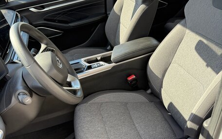 Geely Emgrand, 2024 год, 1 330 000 рублей, 12 фотография