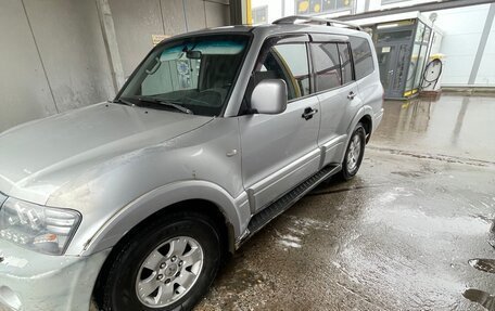 Mitsubishi Pajero III рестайлинг, 2004 год, 825 000 рублей, 2 фотография