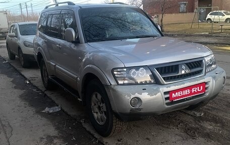 Mitsubishi Pajero III рестайлинг, 2004 год, 825 000 рублей, 5 фотография
