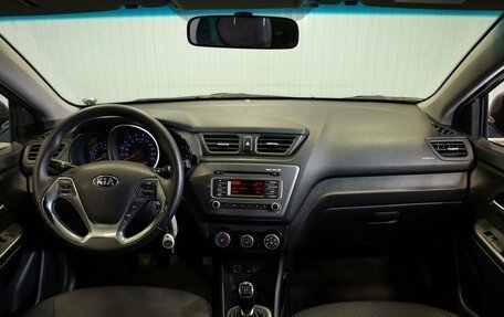 KIA Rio III рестайлинг, 2015 год, 1 055 000 рублей, 19 фотография