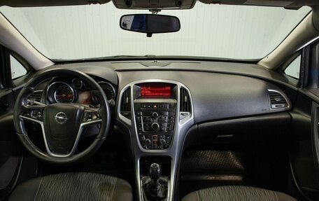 Opel Astra J, 2013 год, 845 000 рублей, 19 фотография