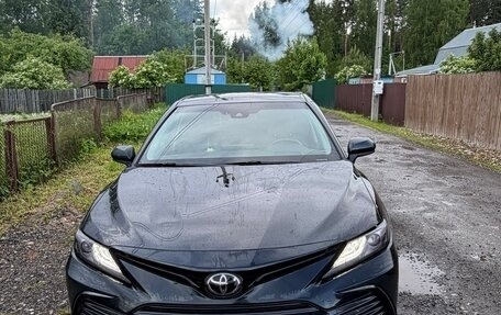 Toyota Camry, 2023 год, 3 450 000 рублей, 1 фотография