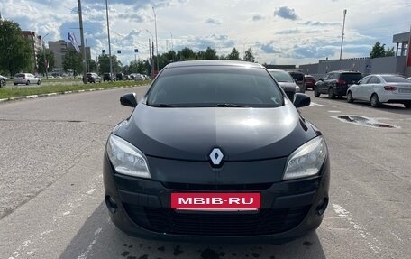 Renault Megane III, 2010 год, 700 000 рублей, 2 фотография