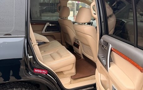 Toyota Land Cruiser 200, 2012 год, 3 100 000 рублей, 7 фотография