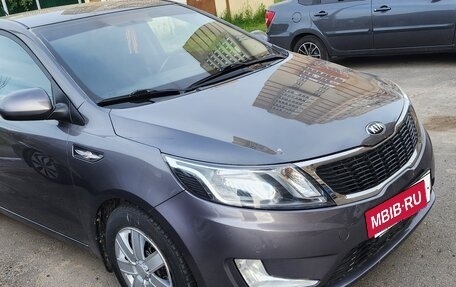 KIA Rio III рестайлинг, 2014 год, 980 000 рублей, 2 фотография