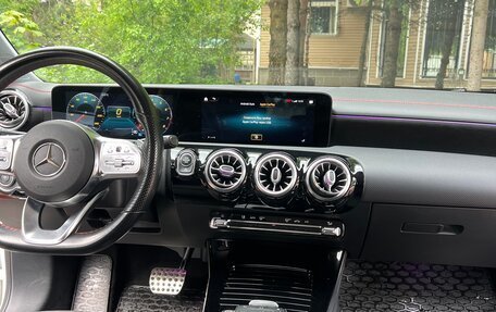 Mercedes-Benz CLA, 2020 год, 3 214 000 рублей, 14 фотография