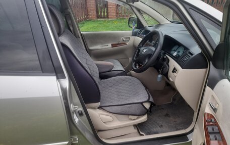 Toyota Corolla Spacio II, 2002 год, 570 000 рублей, 9 фотография