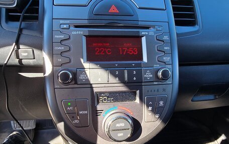 KIA Soul I рестайлинг, 2011 год, 900 000 рублей, 21 фотография