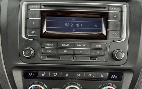 Volkswagen Jetta VI, 2014 год, 890 000 рублей, 12 фотография