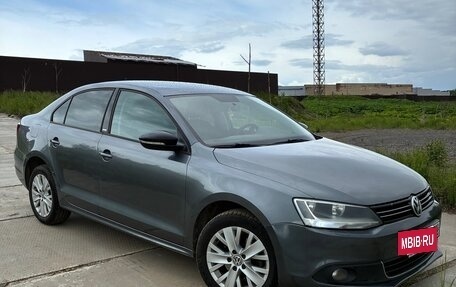 Volkswagen Jetta VI, 2014 год, 890 000 рублей, 2 фотография