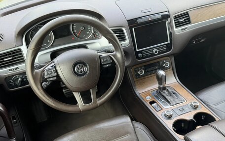 Volkswagen Touareg III, 2012 год, 2 750 000 рублей, 21 фотография