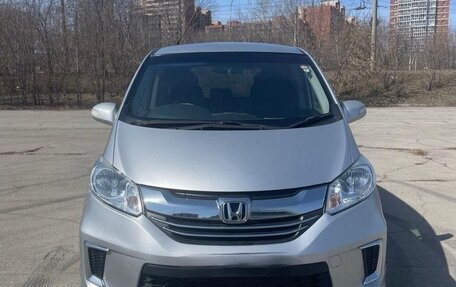 Honda Freed II, 2016 год, 1 000 000 рублей, 4 фотография