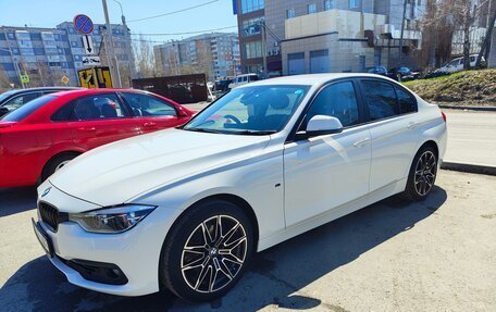 BMW 3 серия, 2017 год, 1 890 000 рублей, 3 фотография