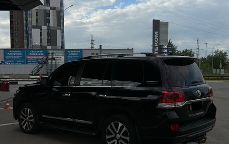 Toyota Land Cruiser 200, 2017 год, 6 500 000 рублей, 5 фотография
