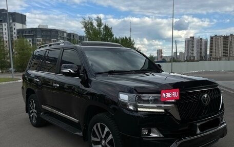 Toyota Land Cruiser 200, 2017 год, 6 500 000 рублей, 7 фотография