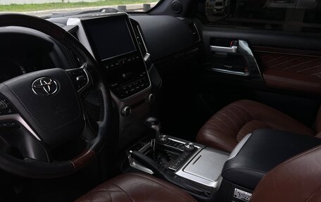 Toyota Land Cruiser 200, 2017 год, 6 500 000 рублей, 13 фотография