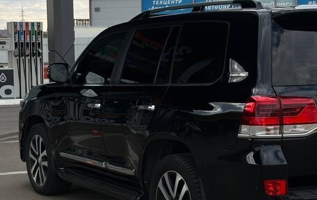 Toyota Land Cruiser 200, 2017 год, 6 500 000 рублей, 17 фотография