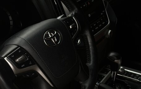 Toyota Land Cruiser 200, 2017 год, 6 500 000 рублей, 14 фотография